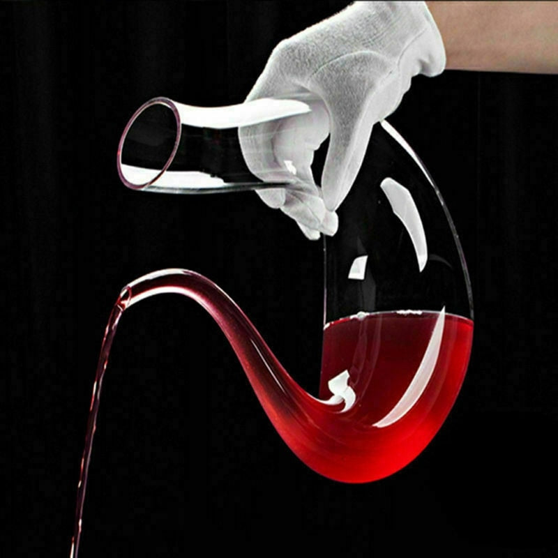 CrystalCurve Wine Decanter