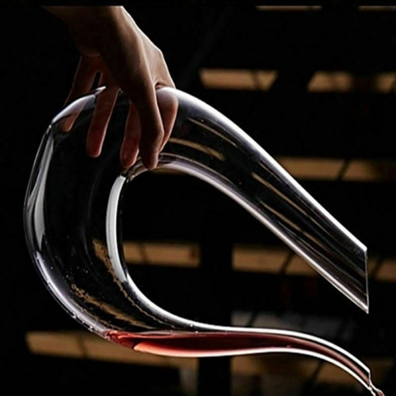 CrystalCurve Wine Decanter